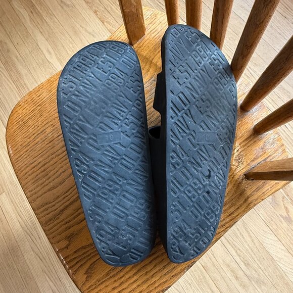 Old Navy Partially Plant-Based Slide Sandals - Black - Picture 3 of 3